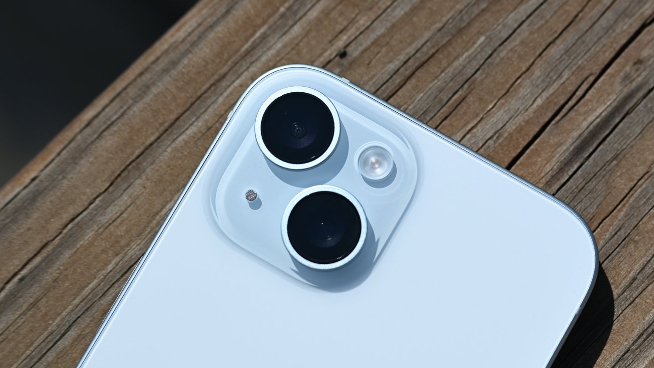 Cameras on iPhone 15