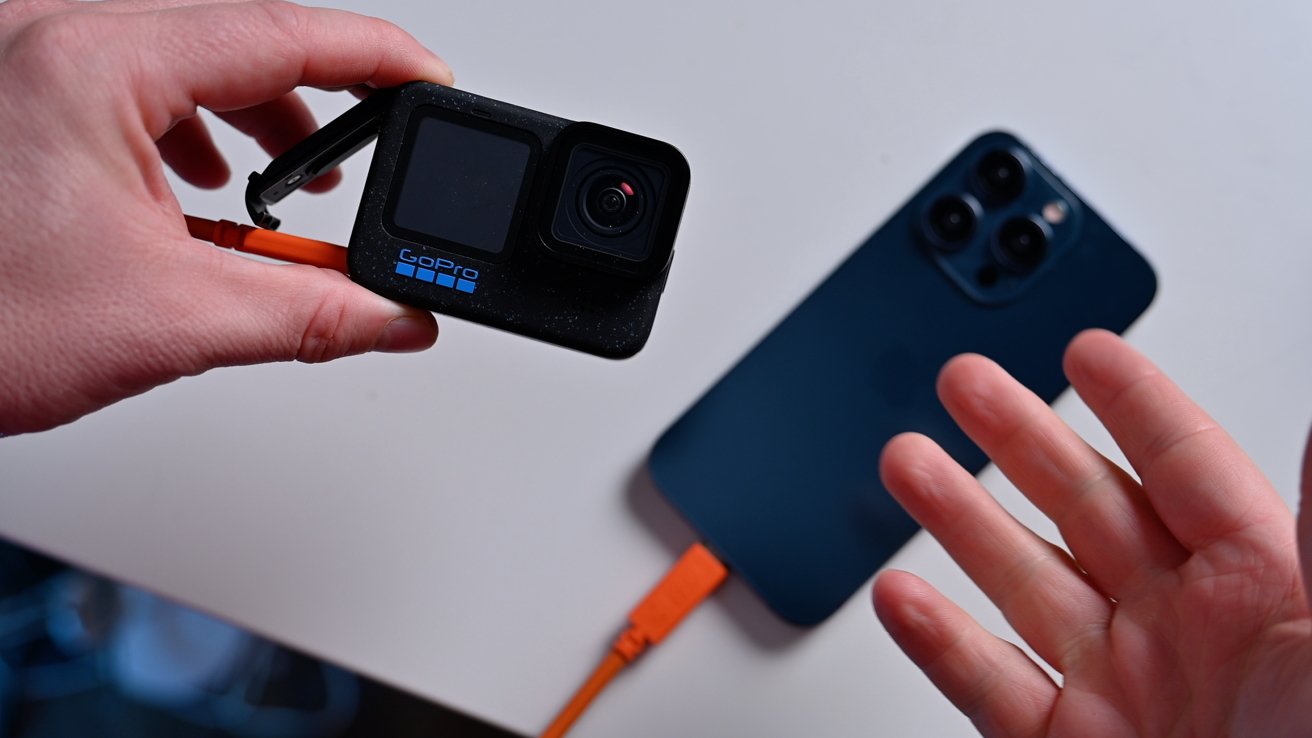Attach a variety of accessories like cameras via USB-C